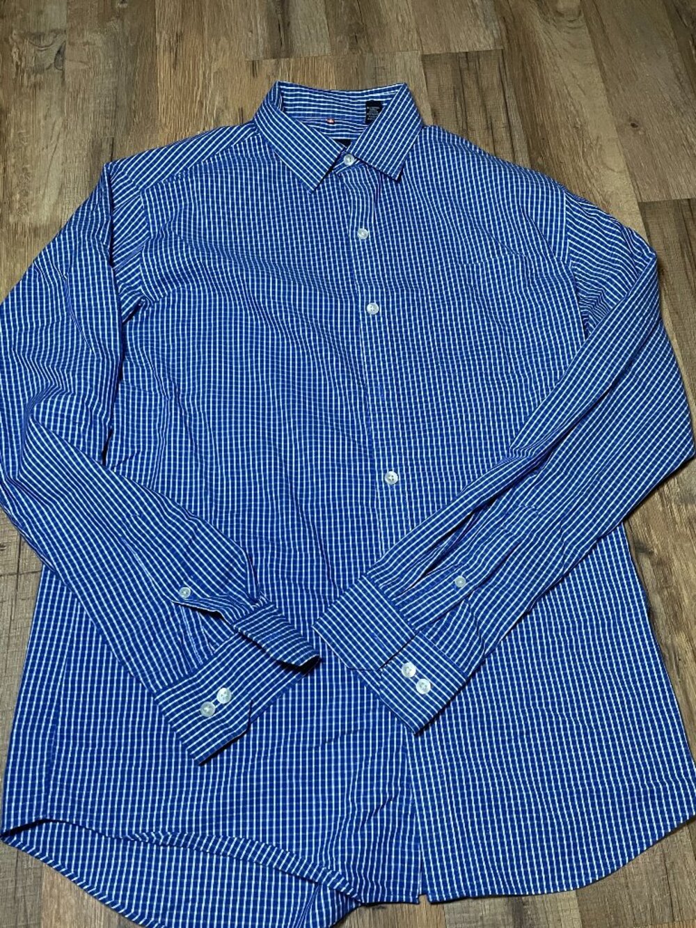 Van Heusen Men's Traveler Blue Micro Check Dress Shirt, Sz S